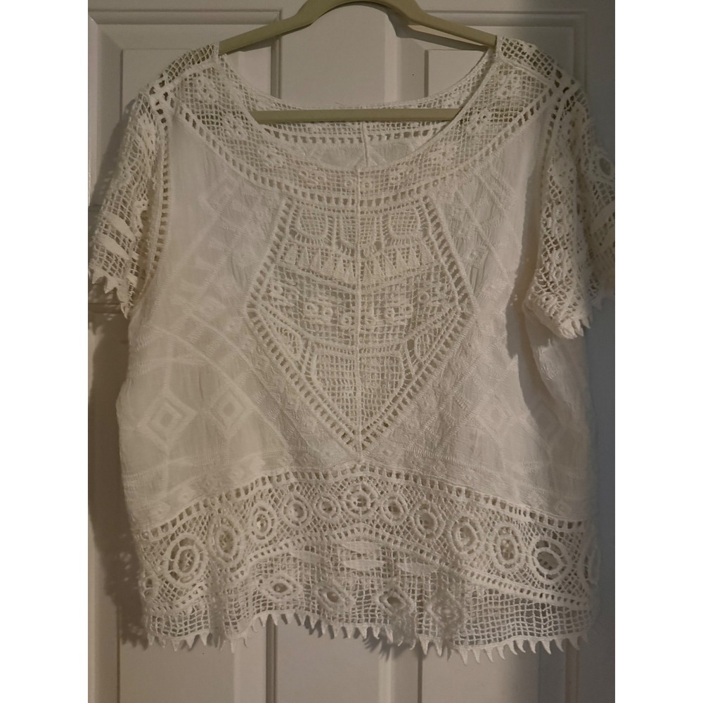 ULTRA PINK size OS white crochet lace top - Picture 5 of 6